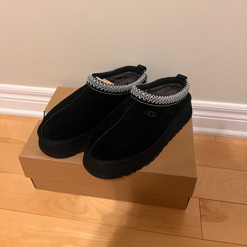 Brand new UGG Tazz